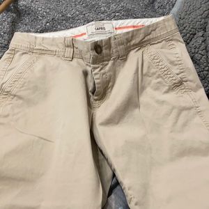 Well kept capris super soft